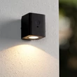 Lucide RAMIN kültéri fali lámpa mozgásérzékelővel és alkonykapcsolóval. fém, fekete, LED, 1W, 100lm, 2700K-3000K, IP54 - 15818/01/30