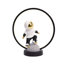 Zuma Astronauta  dekor lámpa fém,műanyag,fekete,fehér,szürke,LED,3000K,4W,150Lm - ZU-EX15S016-1